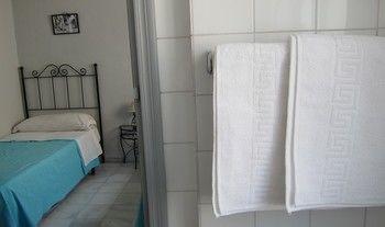 Hostal Alicia San Pedro de Alcántara Εξωτερικό φωτογραφία